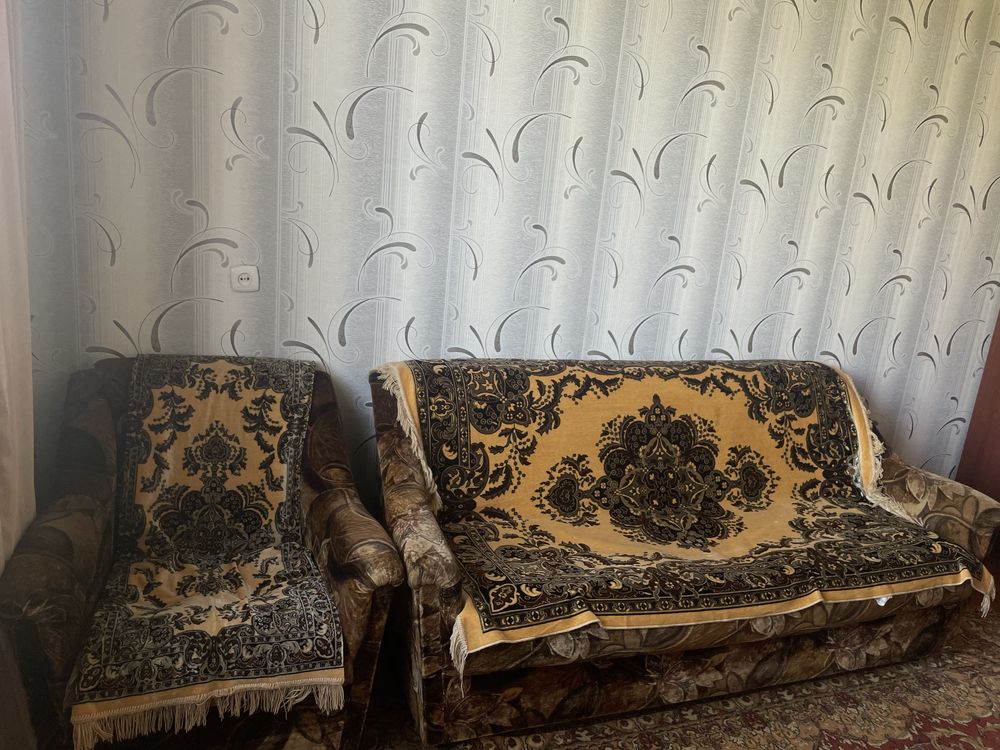 Диван с креслами