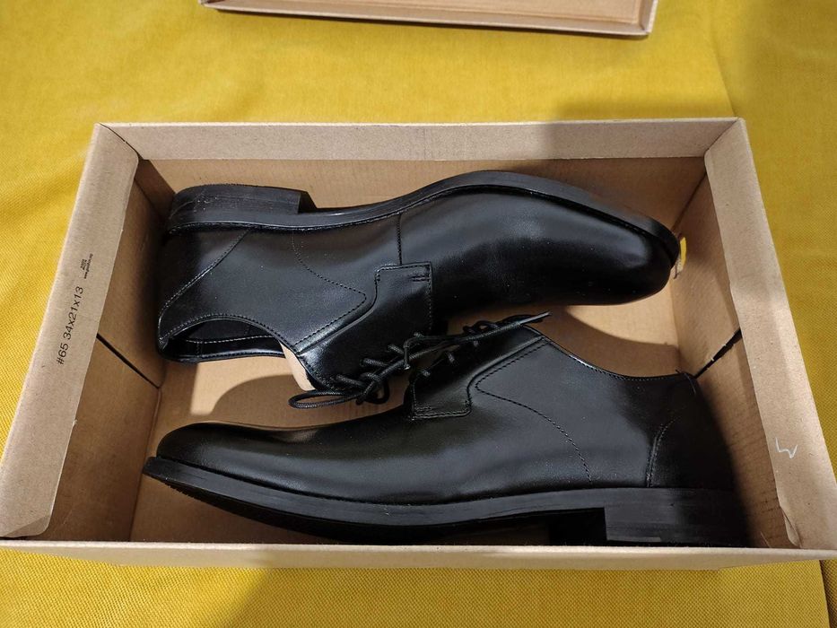 Pantofi piele negri Clarks, marimea 43