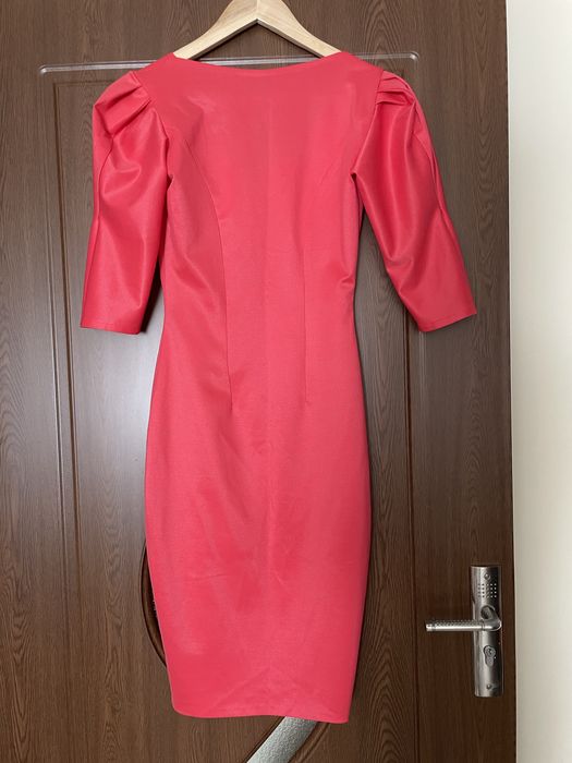 Rochie corai superbă