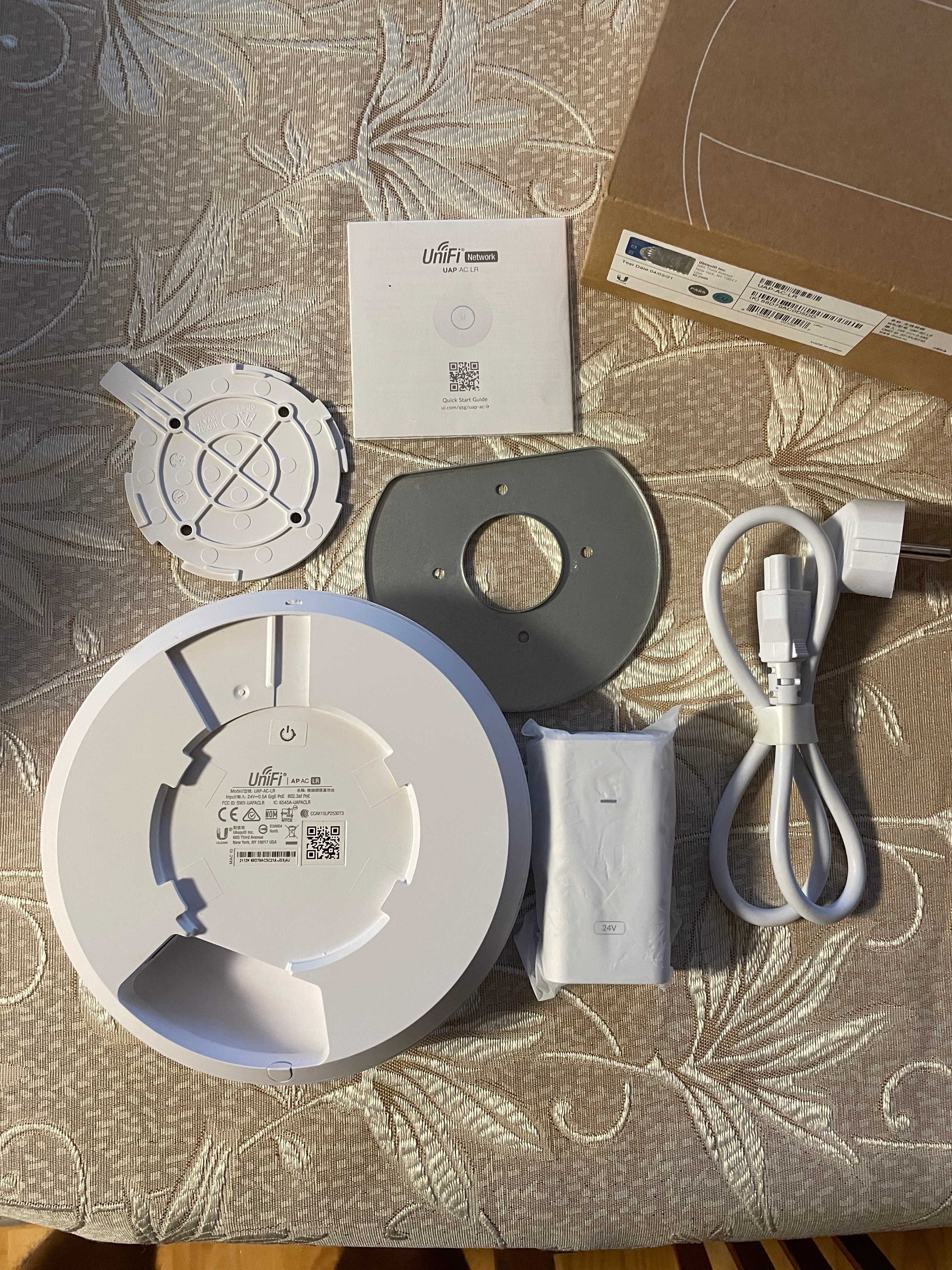Ubiquiti Networks UAP-AC-LR WLAN точка за достъп 1000 Мбит/с Бяла