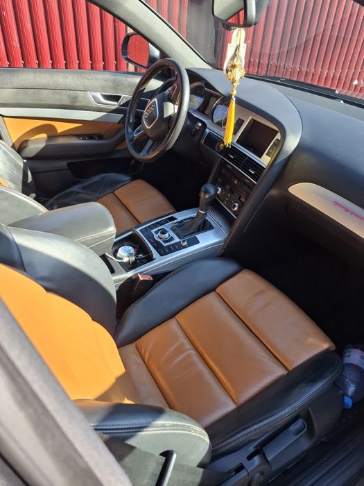 Vând Audi A6 2010