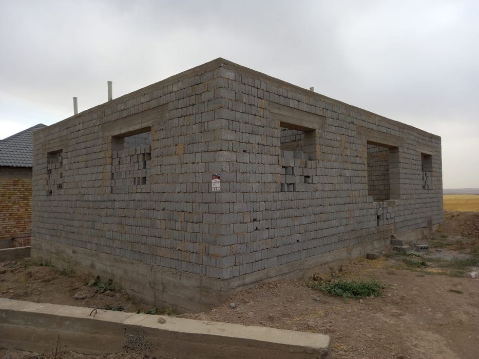 не дастроены дом