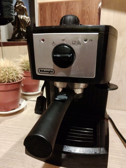 Кафе машина DeLonghi