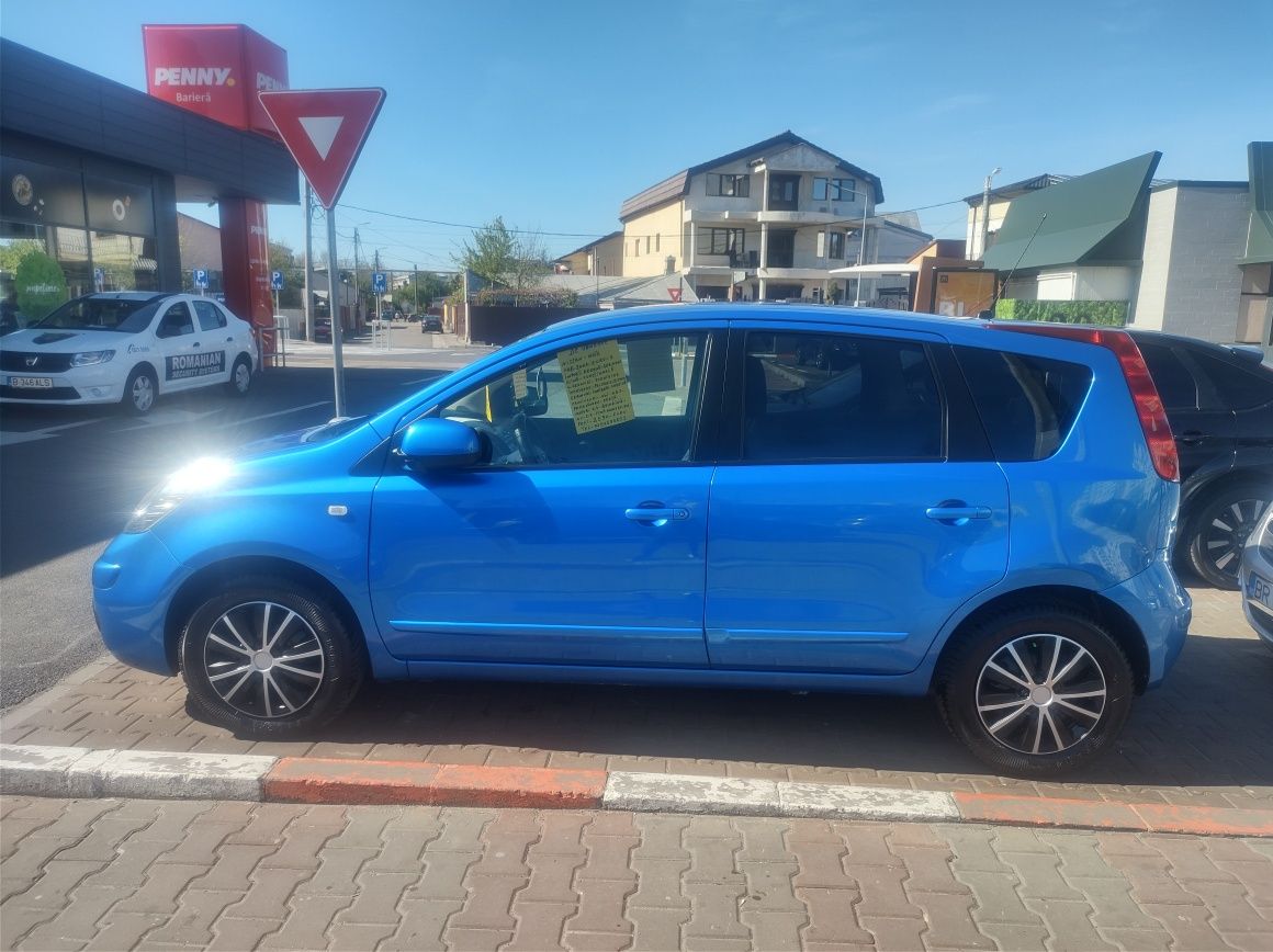 Nissan note benzina 14 preț 2790 euro impecabila FAB 2009