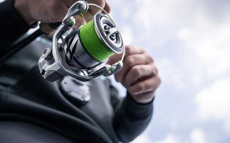 Макара Shimano Stradic 1000 FM