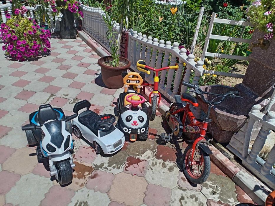 Vând jucării  exterio copii  stare foarte bună ingrijite pret  50-230