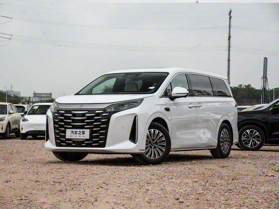 Byd Xia 1.5T гибрид минивэн буюртма асосида юклайман