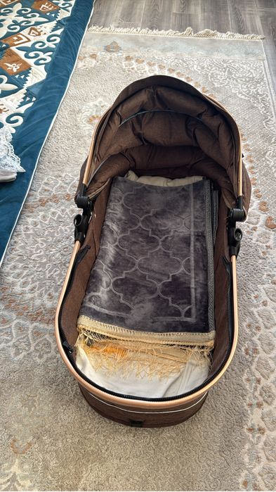 Коляска детскиее