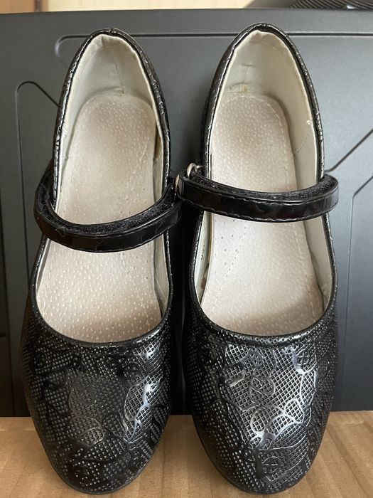 Естествена кожа пантофи