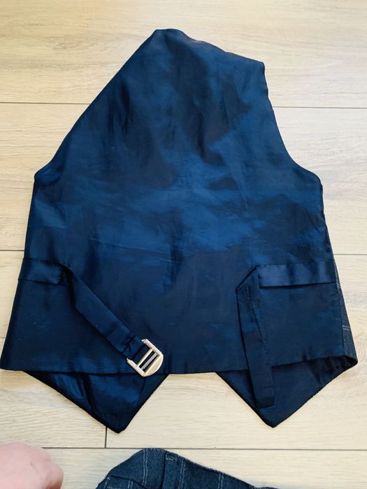 costum pantaloni si vesta6-8ani