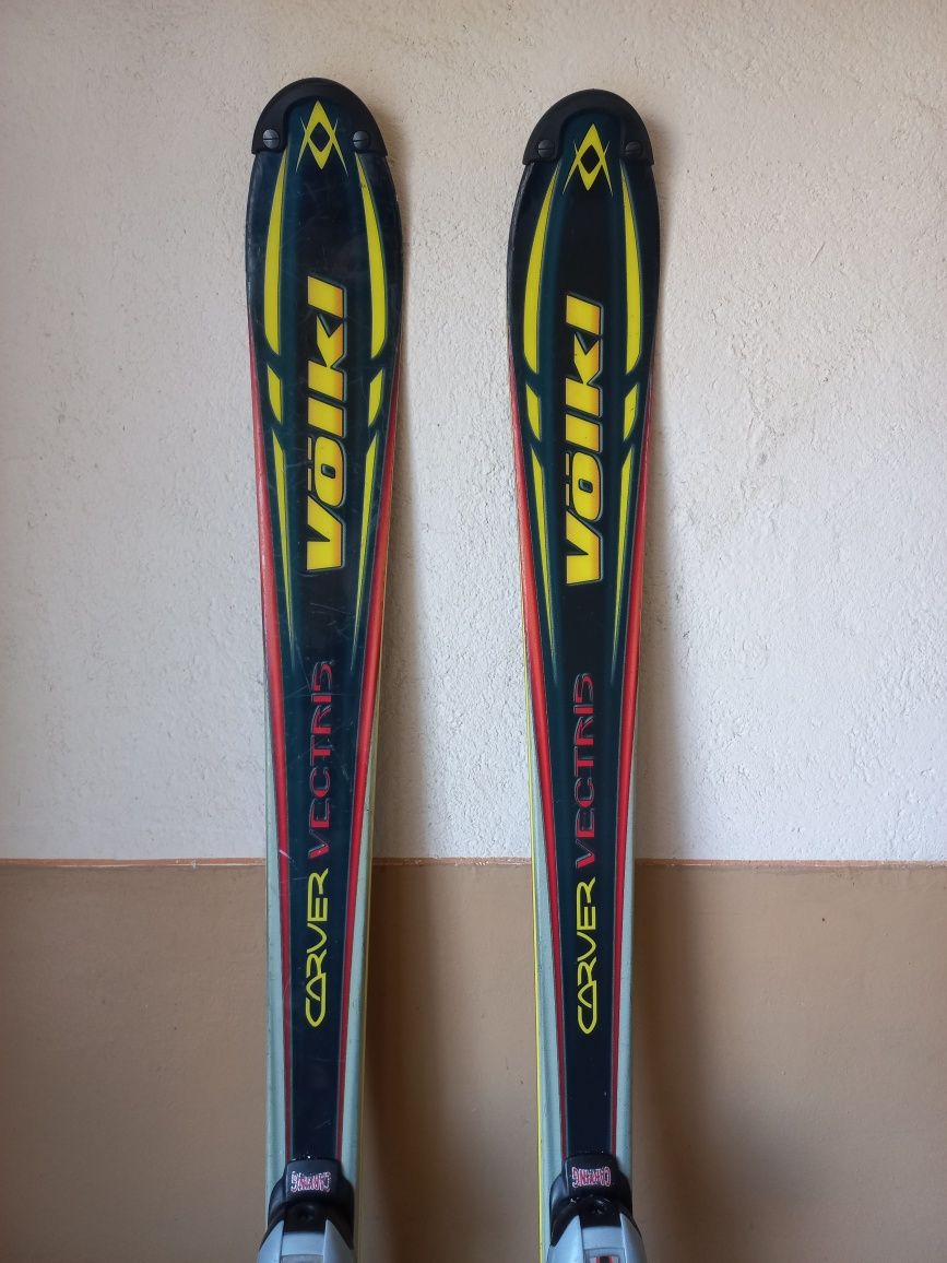 Ски Volkl 163 см. с автомати Marker