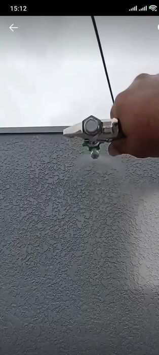 Vopsim Revopsim Recondiționăm Porți / Fațade