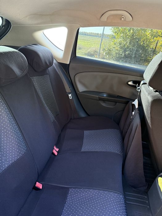 Vând seat leon 2010