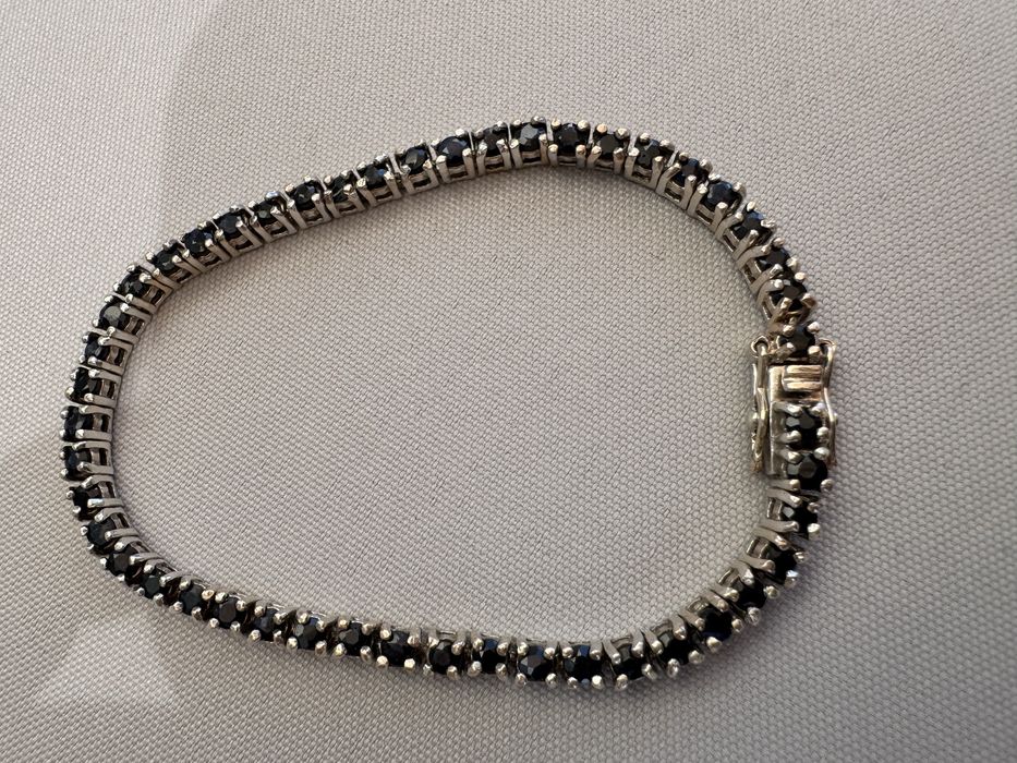 Bratara model tenis din argint si safire albastre