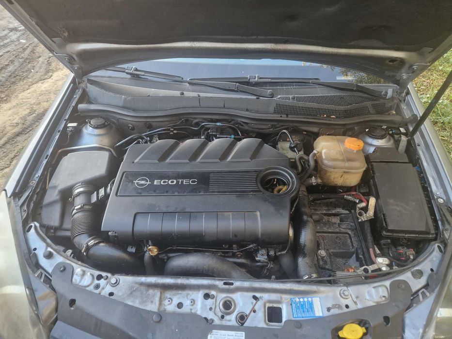 Vand Opel astra G 1.9 CDTI  defecte turbo a luat-o pe ulei  are acte