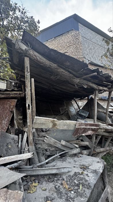 Дерево балки егочь дрова доски