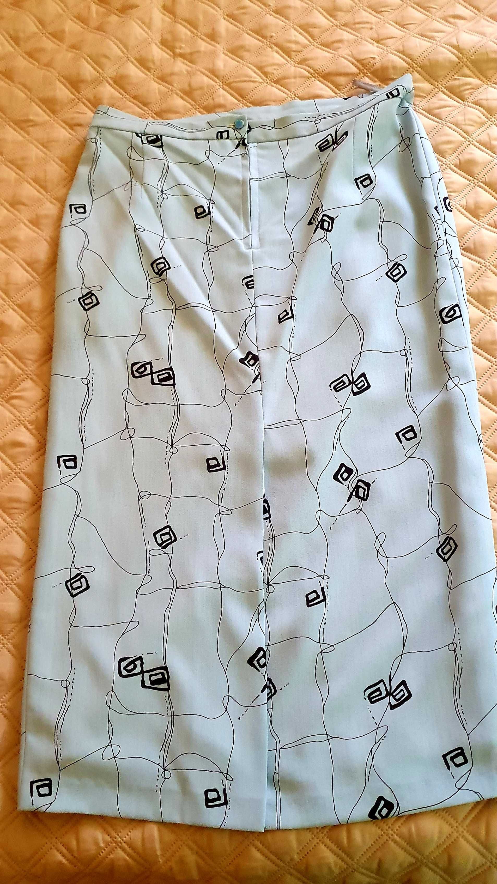 Costum bleu de  dama