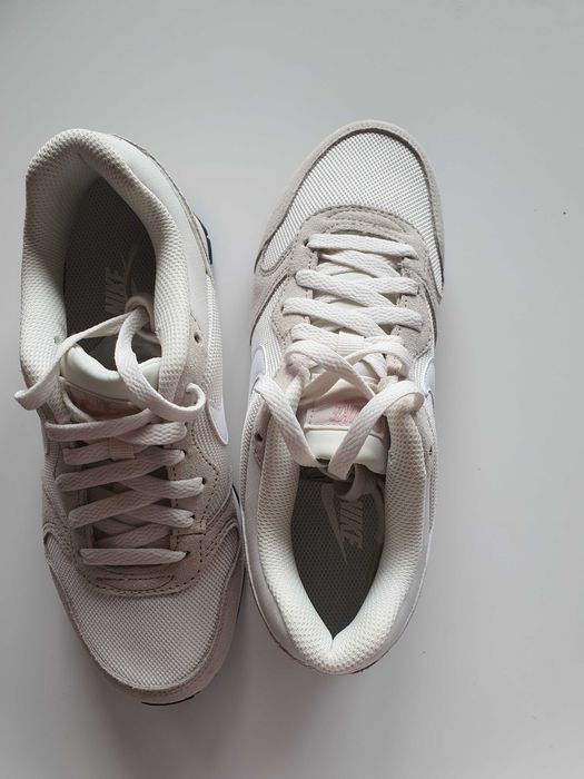 Adidasi Nike 37.5 NOOOOI