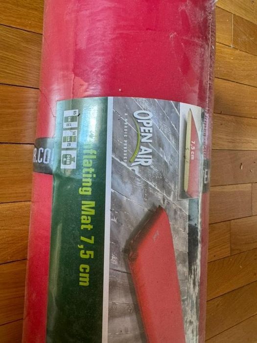 Чисто нова палатка и дюшек