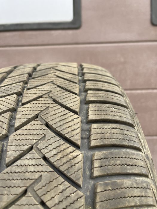 Anvelope iarna 235/55 r17