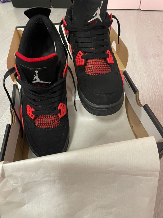 Jordan 4 red thunder