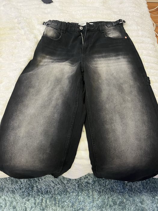 Широки дамски дънки Bershka – размер 38 (EU) / 06 (US)