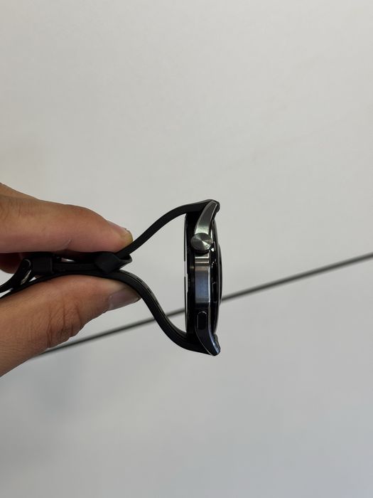Продавам отличен Huawei GT4 46mm