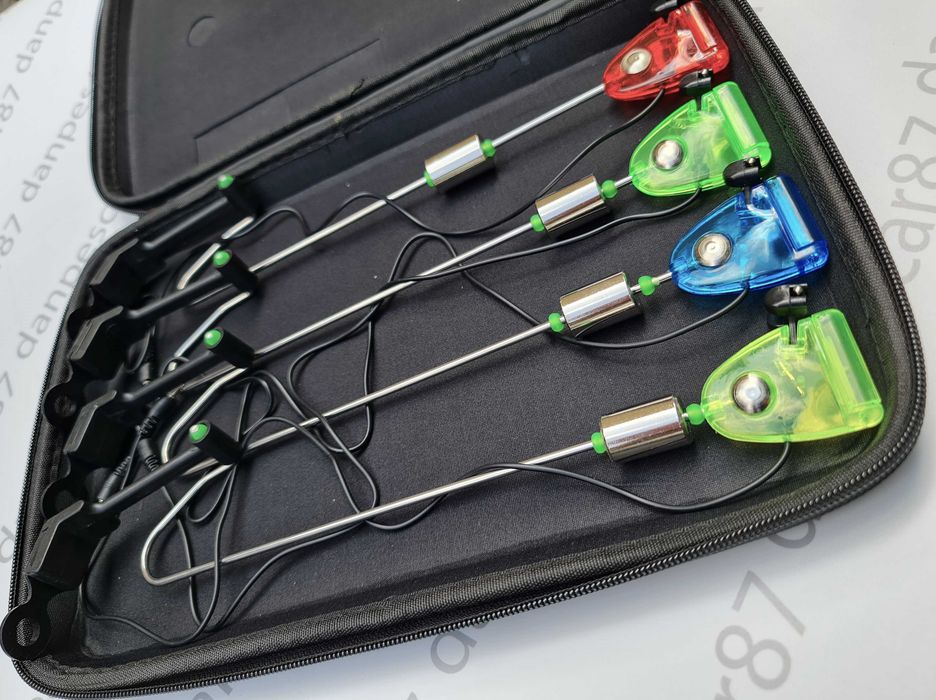 SET 4 Swingeer MKM2 cu iluminare si penar transport