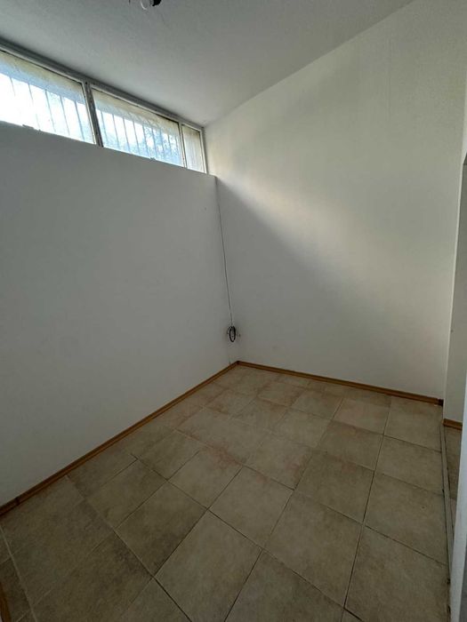 Дава се под наем Магазин в Пловдив, Тракия - 100 кв.м за 663 € - Снимка #9