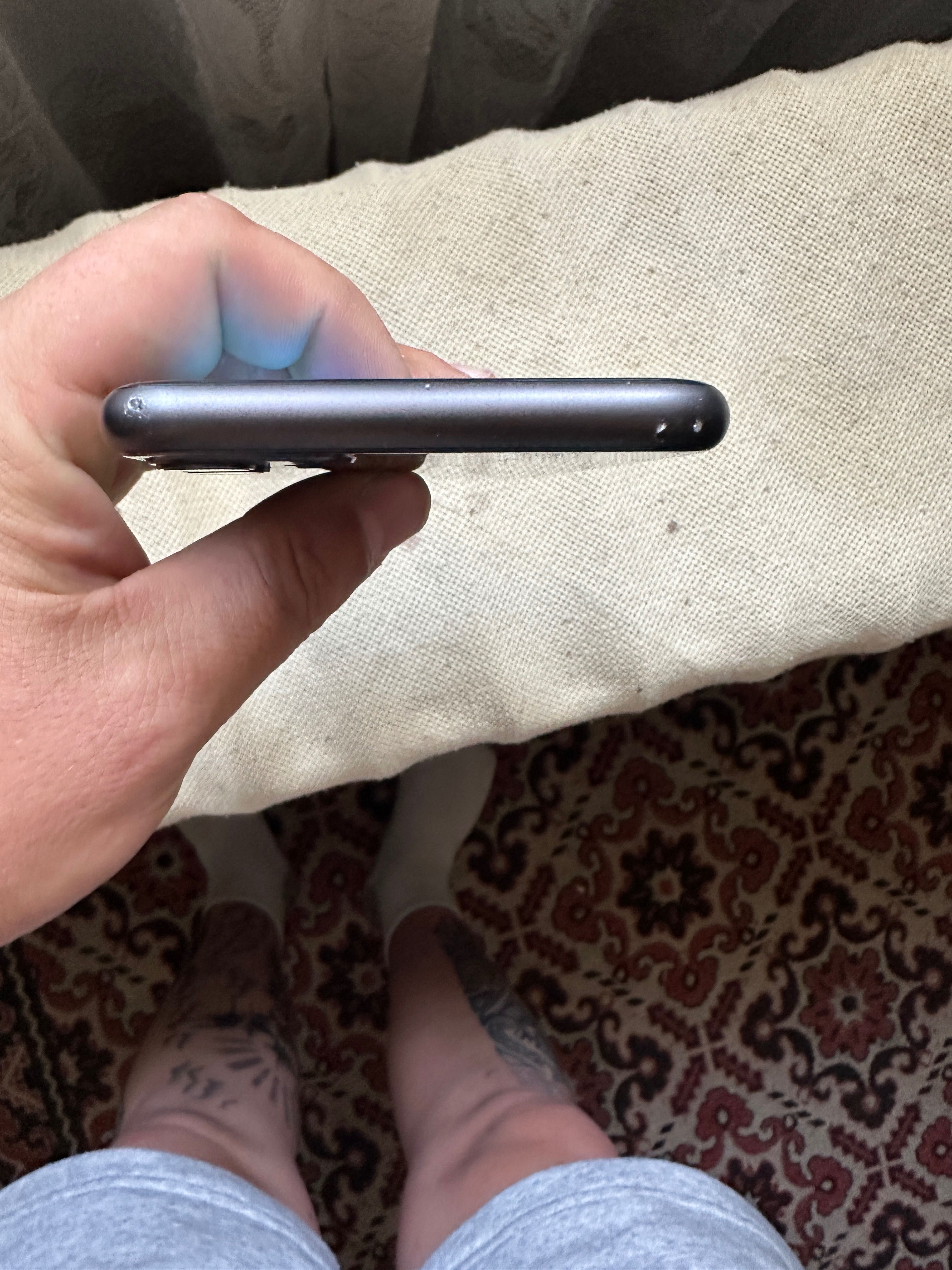 Iphone 11 90% Battery ЛИЧНО ПРЕДАВАНЕ!