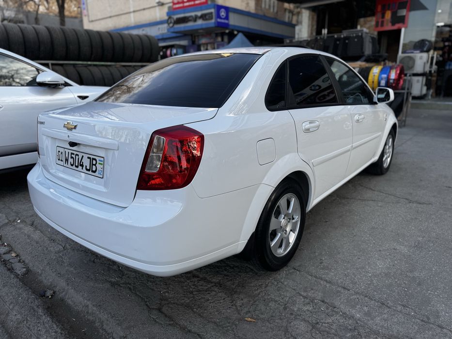Chevrolet Jentra