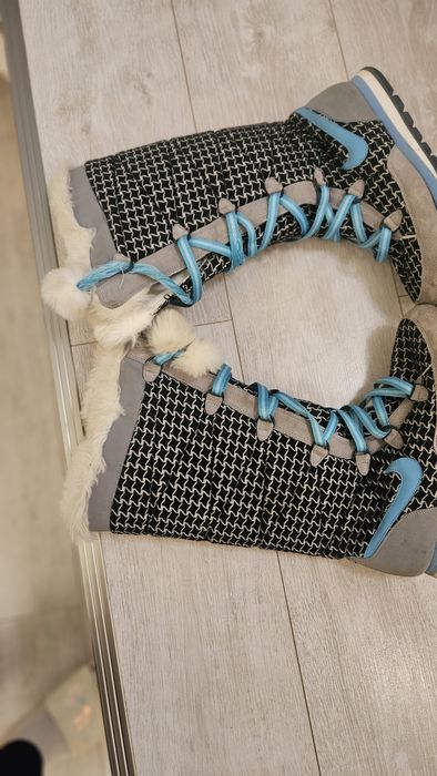Дамски зимни ботуши оригинални Nike