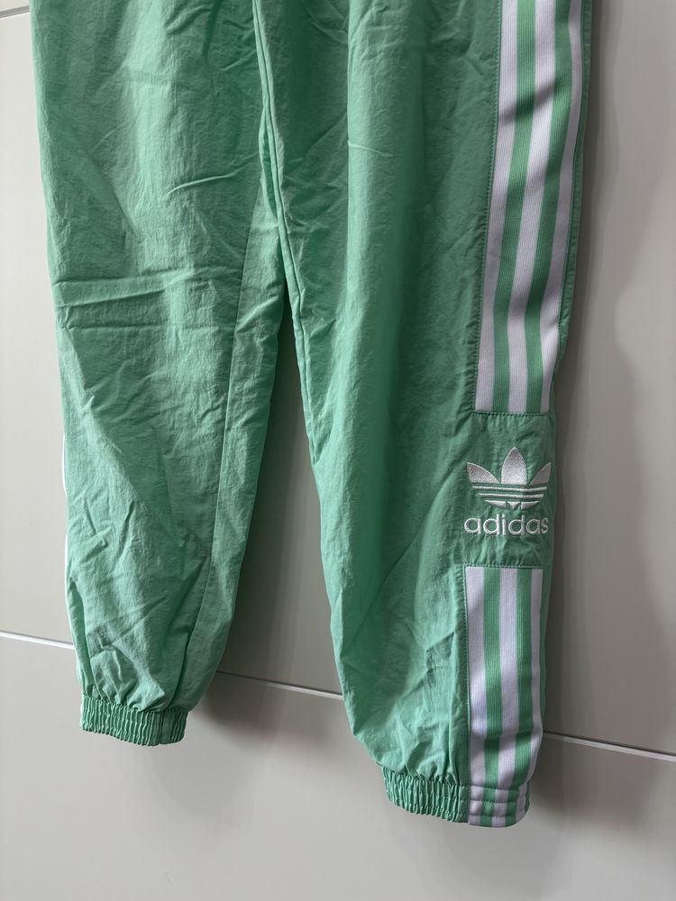 pantaloni trening adidas