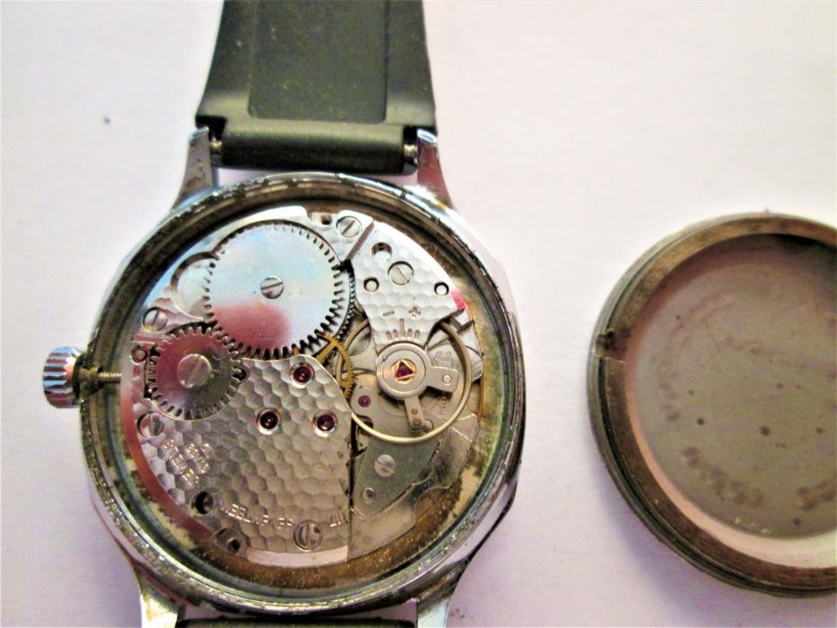 ceas Rotary Octogonal cadran argintiu ,calendar la 3, Swiss made,
