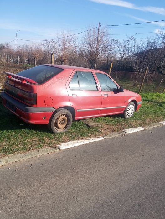 Рено 19 1.8S RT два броя