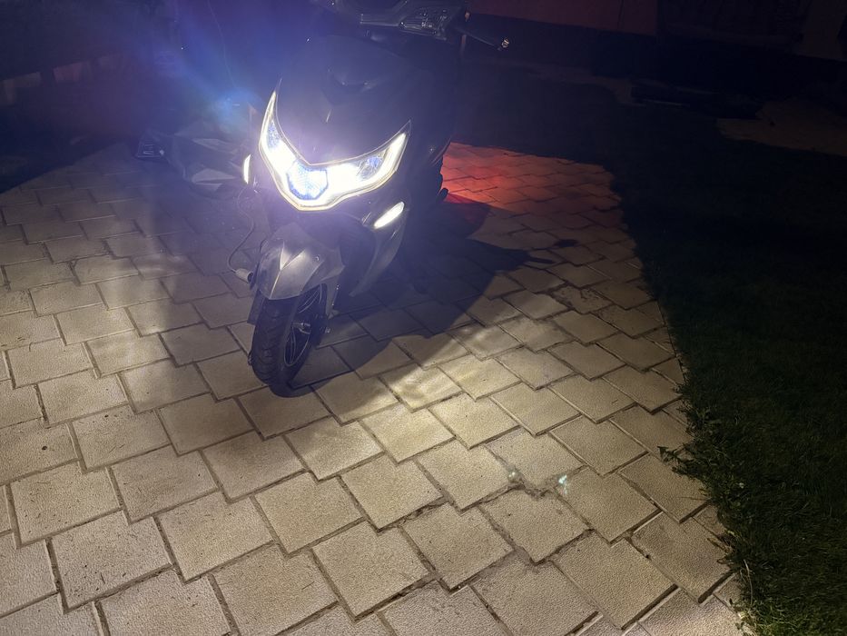 Vand scuter electric