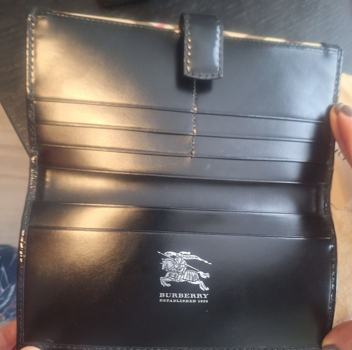 Оригинален портфейл Burberry и чанта-потфейл Michael Kors