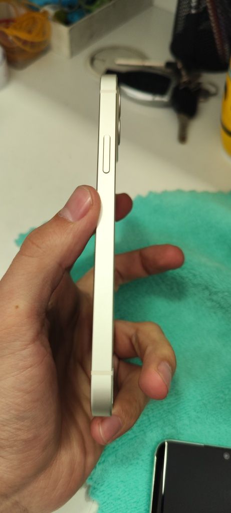 Iphone 12.   Yomkisi 95