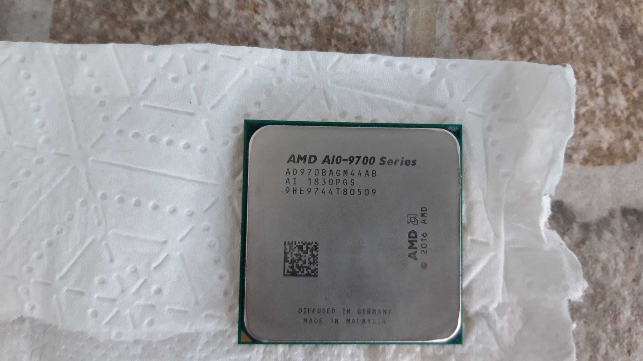 Procesor AMD A10-9700, 3.5GHz , Socket AM4 video radeon r7 -ca nou