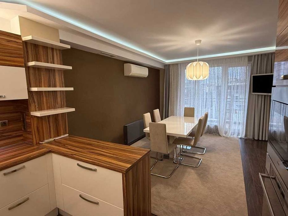 Продава се Многостаен апартамент в София, Студентски град - 223 кв.м за 2826 €/кв.м - Снимка #1