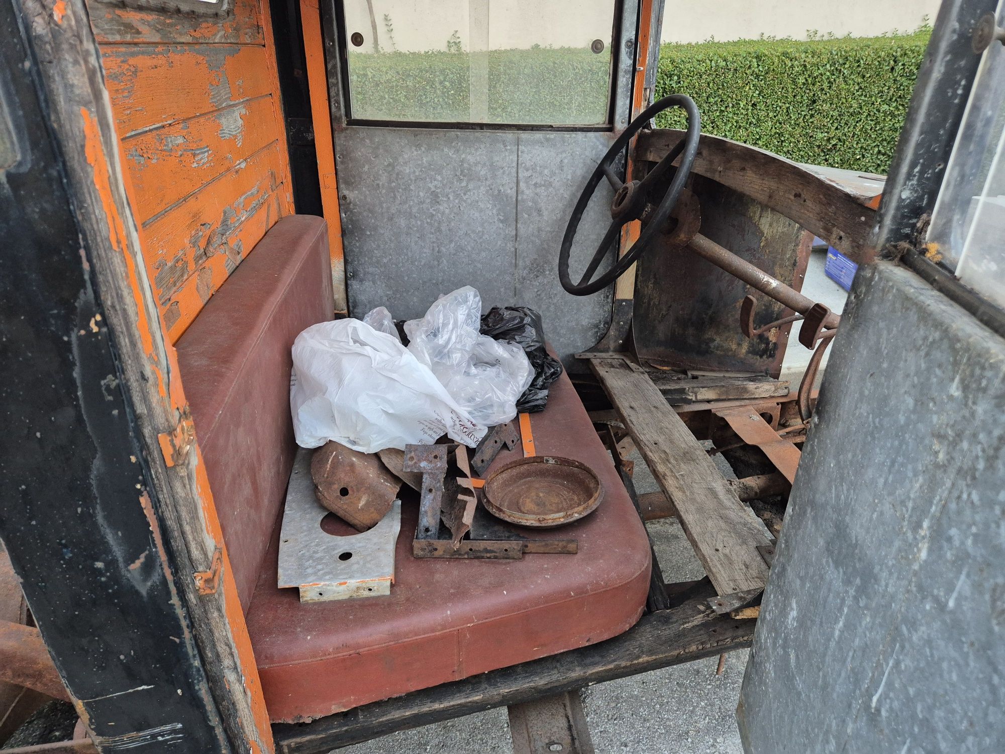 Renault от 1930г. и Vespa 1967г. / бартер /