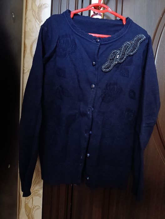 Продаются тёплые джемпера.