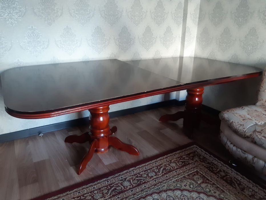 Стол для Гостины комплект с стуля