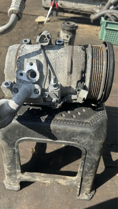 Кондер компрессор Лексус RX.300. 330 ES 300