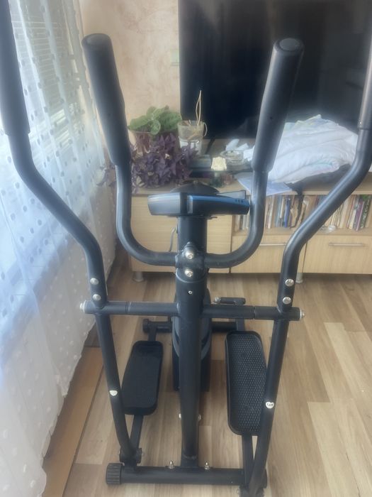Продавам кростренажор