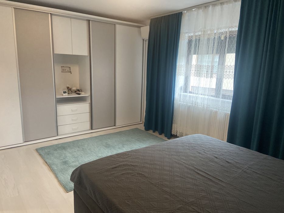 Casa cu 5 camere si 2 bai Chiajna