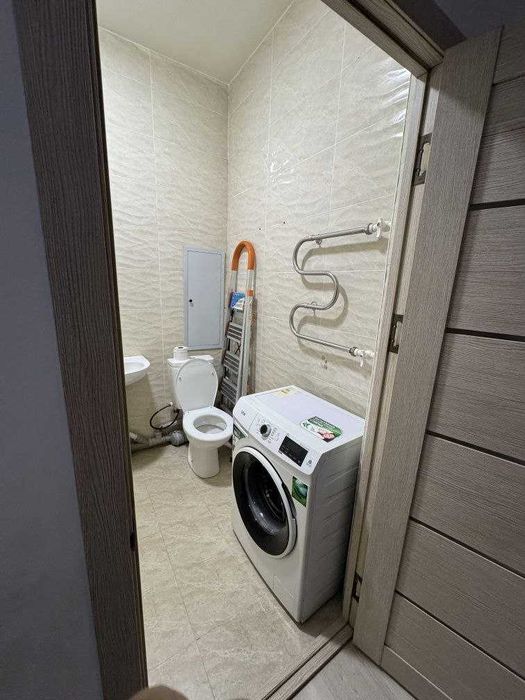 Сдается отличная квартира! Рядом с метро Дустлик