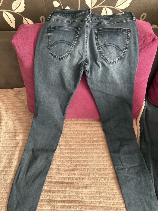 Blugi dama in stare foarte buna