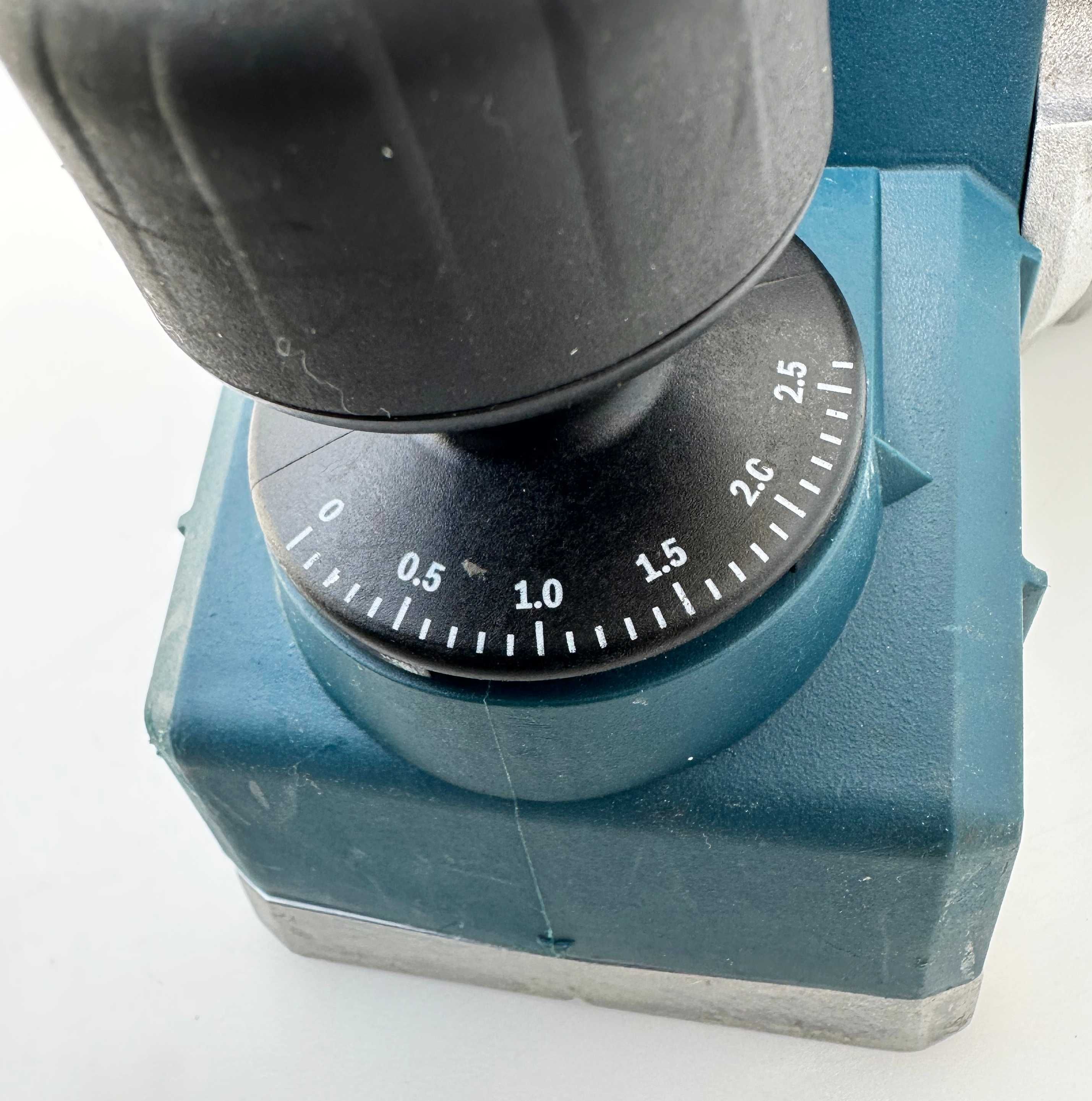 BOSCH GHO 26-82 D - Електрическо ренде 710W