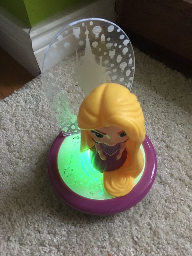 Lampa cu lanterna Rapunzel